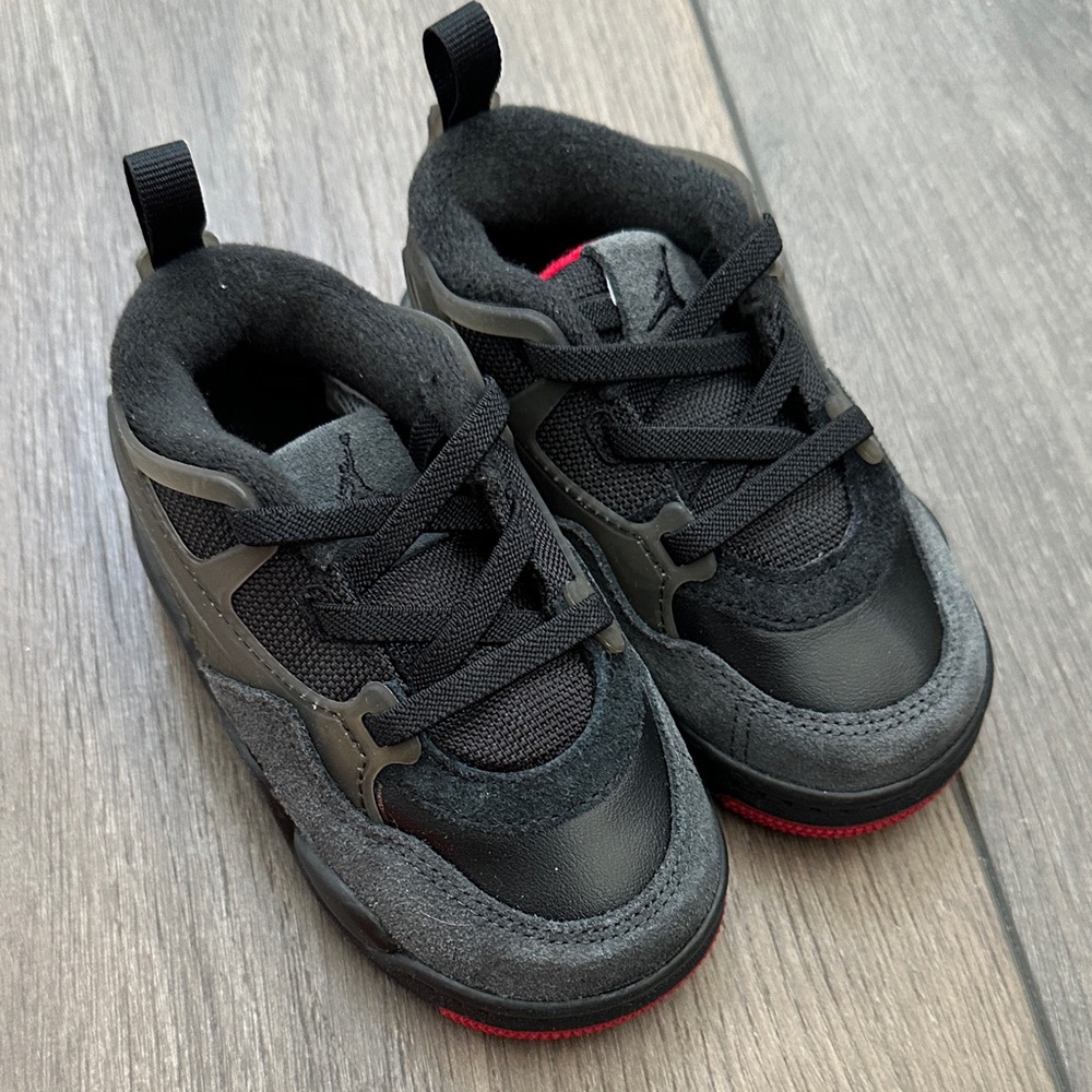 New Nike Jordan 4 RM Kids Black and Dark Gray Sneakers